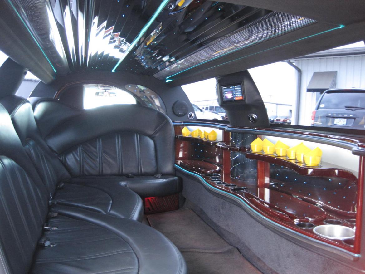 Limousine for Sale in Ozark, MO - Photo 24