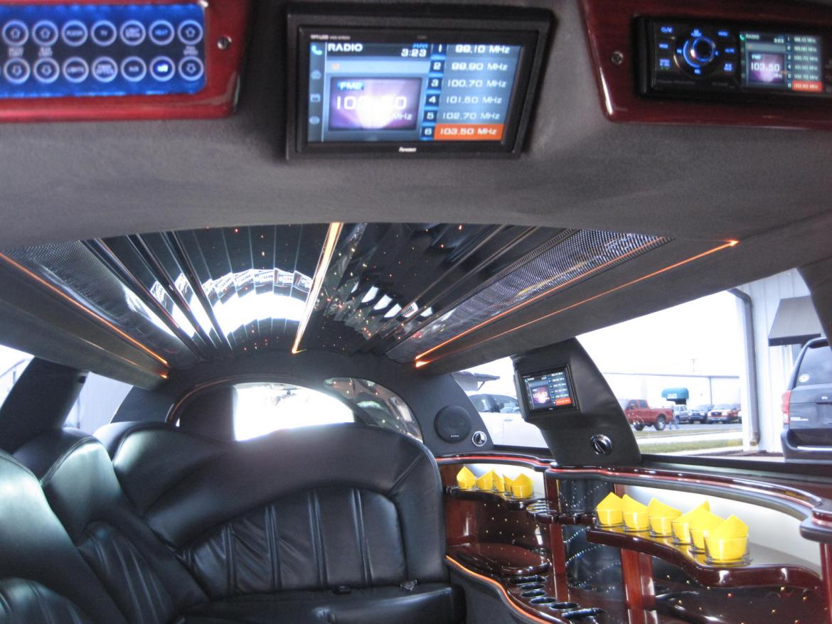 Limousine for Sale in Ozark, MO - Photo 25