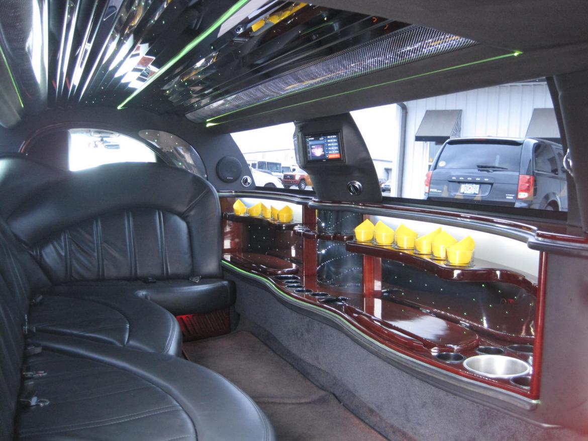 Limousine for Sale in Ozark, MO - Photo 28