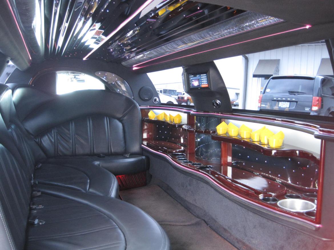 Limousine for Sale in Ozark, MO - Photo 30