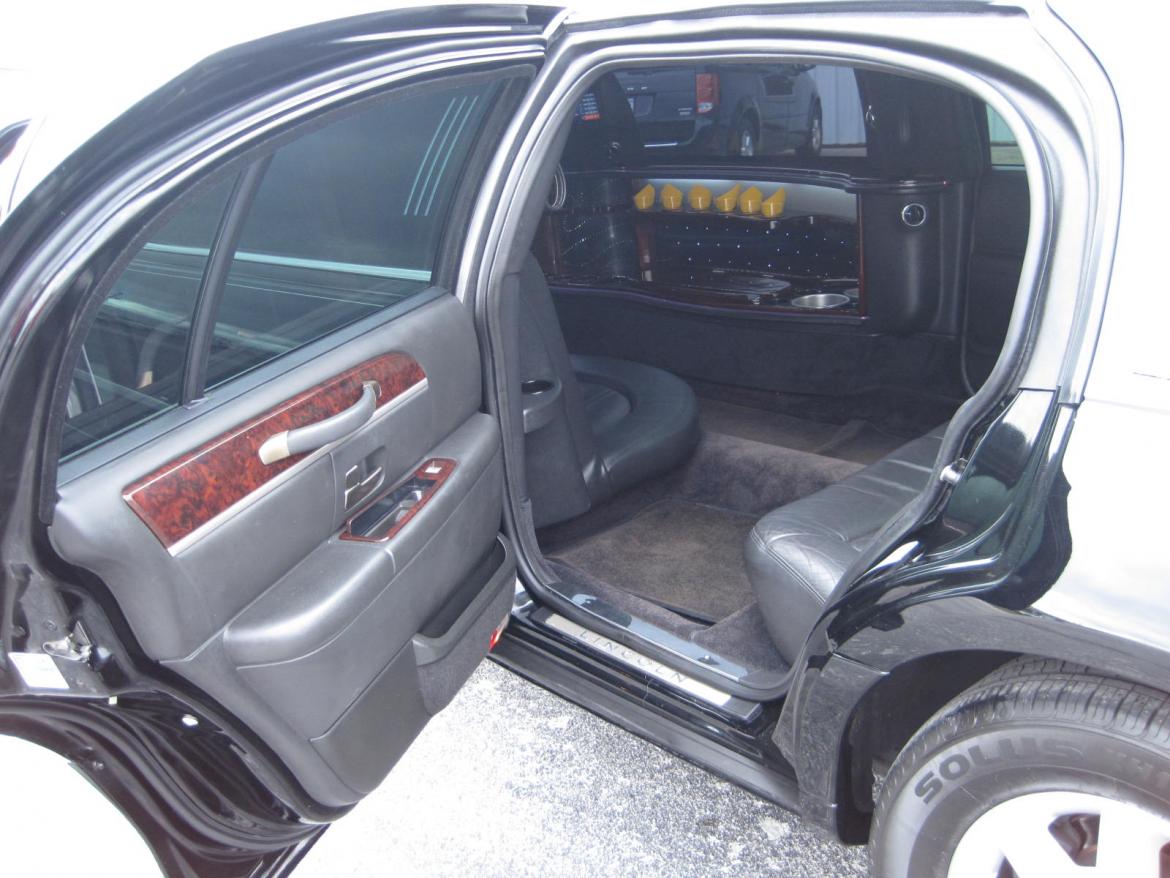 Limousine for Sale in Ozark, MO - Photo 36