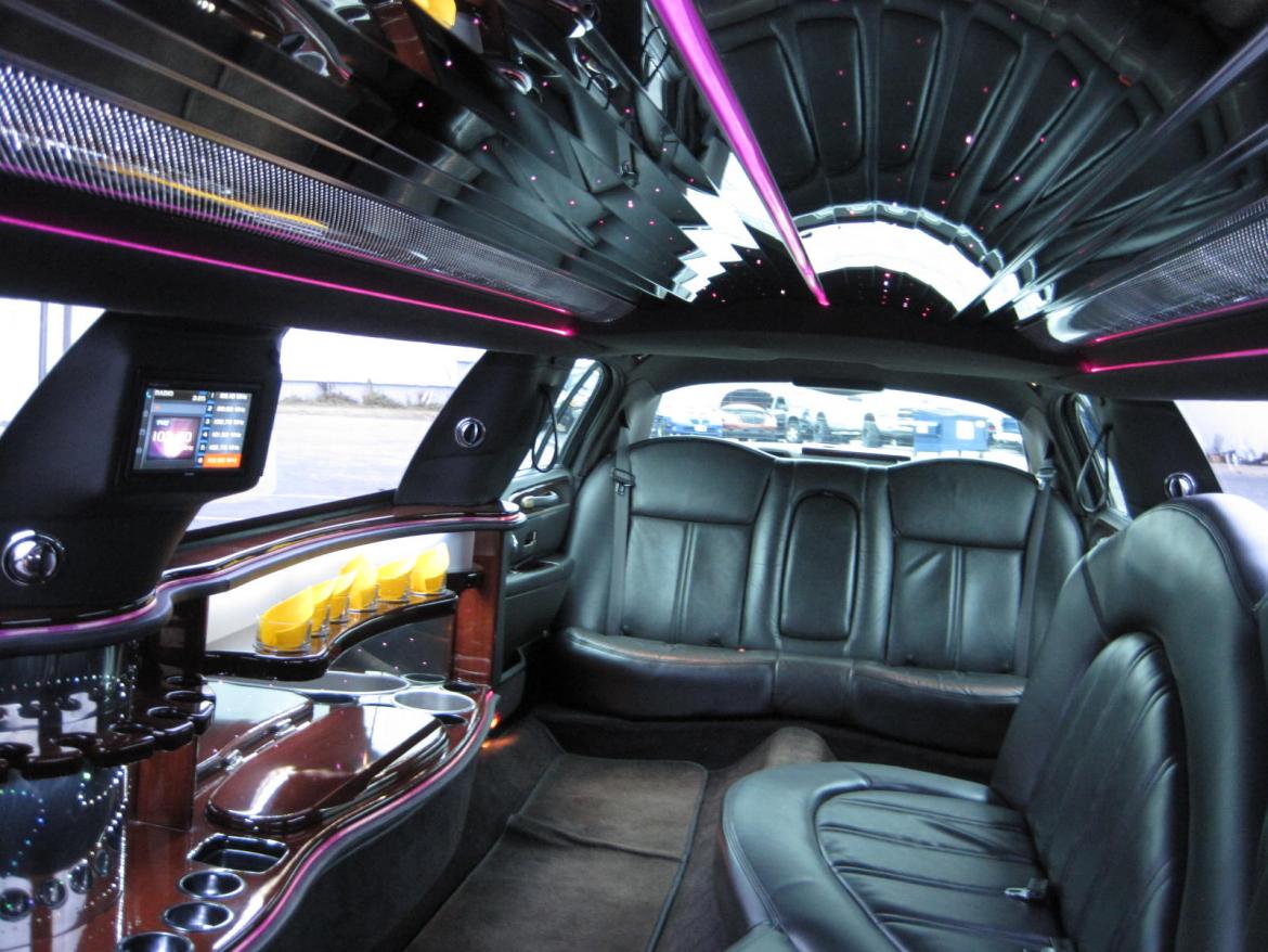 Limousine for Sale in Ozark, MO - Photo 31