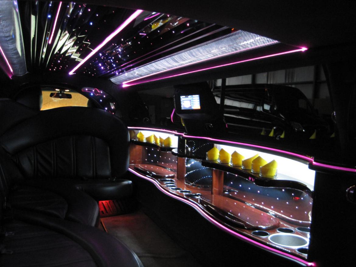 Limousine for Sale in Ozark, MO - Photo 32