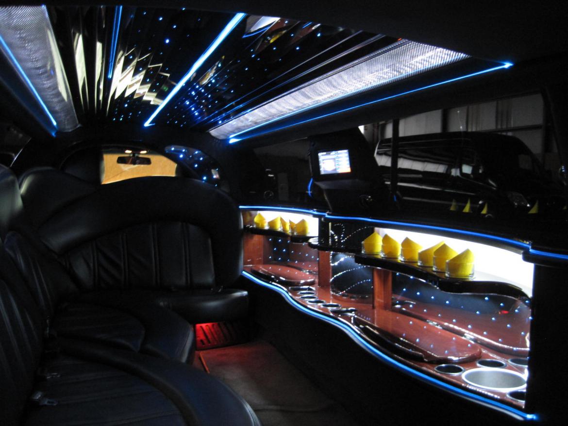 Limousine for Sale in Ozark, MO - Photo 35