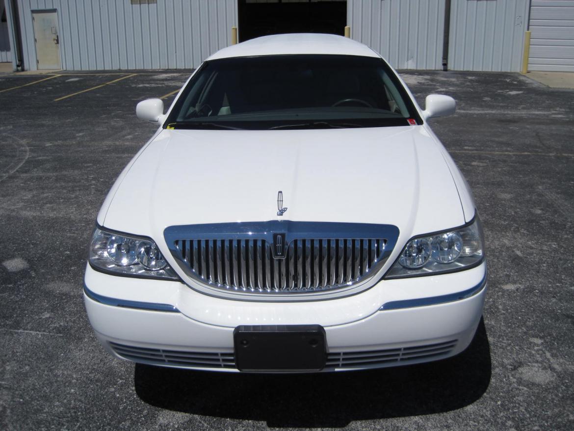 Limousine for Sale in Ozark, MO - Photo 7