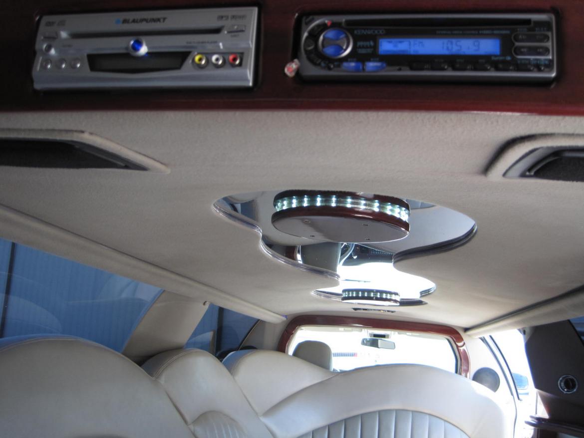 Limousine for Sale in Ozark, MO - Photo 15
