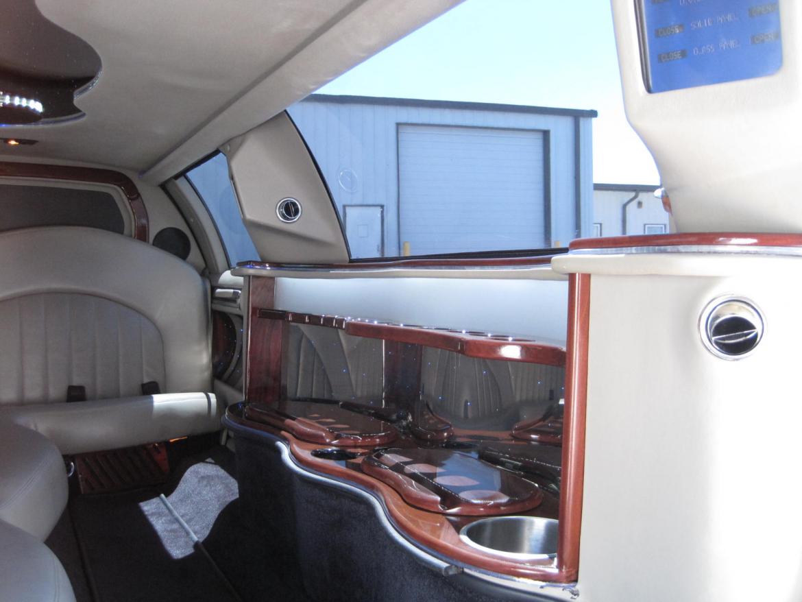 Limousine for Sale in Ozark, MO - Photo 20
