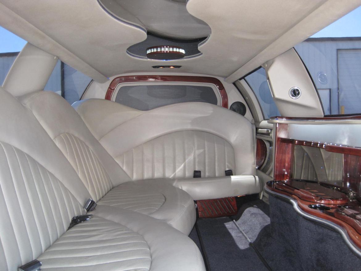 Limousine for Sale in Ozark, MO - Photo 21