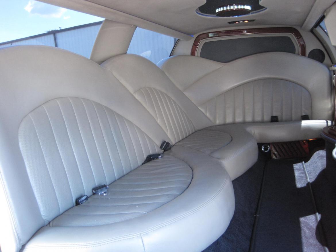 Limousine for Sale in Ozark, MO - Photo 23