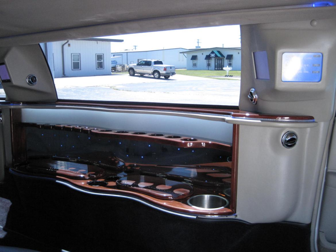 Limousine for Sale in Ozark, MO - Photo 26