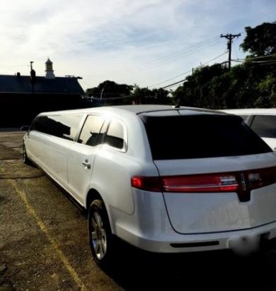 2014 Moonlight Lincoln MKT 5-Door 14-Pass 4WD 180" - Limousine for Sale in Baltimore , MD - Photo 3