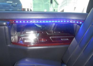 2011 DaBryan Lincoln Towncar 5-Door Limousine - Limousine for Sale in St Petersburg, FL - Photo 5