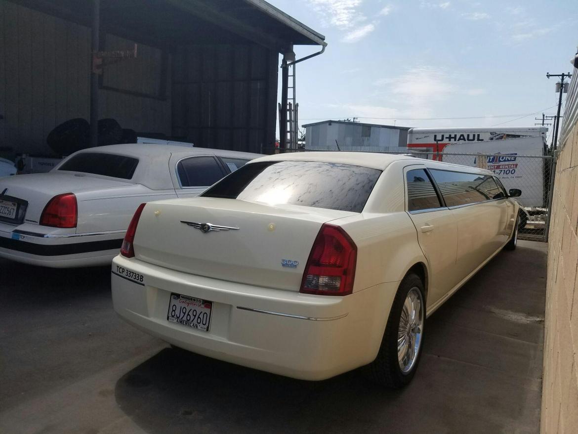 Limousine for Sale in Newport, CA - Photo 3