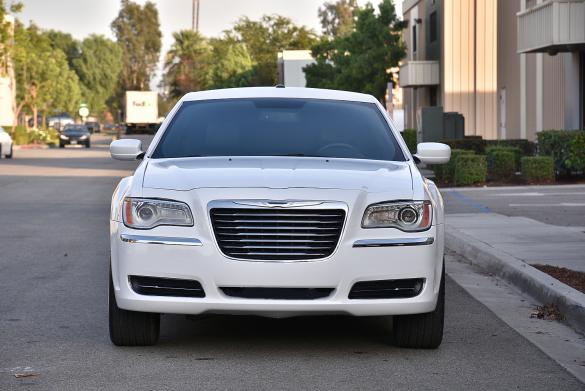 2013 Chrysler 300 Limousine for Sale in fontana, CA - Photo 3