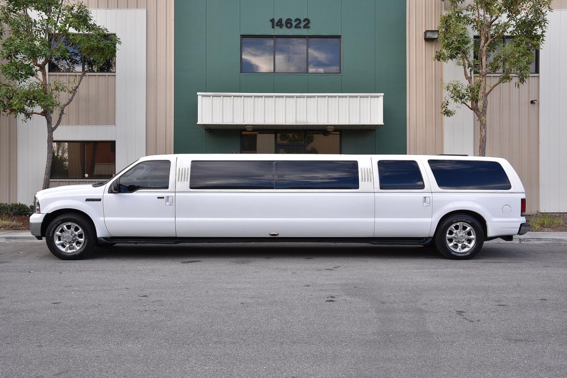 Limousine for Sale in fontana, CA - Main Photo