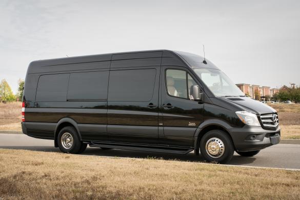 2017 Mercedes-Benz 3500 Sprinter for Sale in Jacksonville, FL - Photo 3