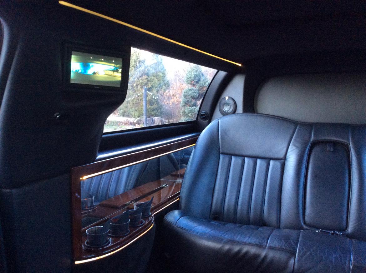 Limousine for Sale in Bordentown , NJ - Photo 12
