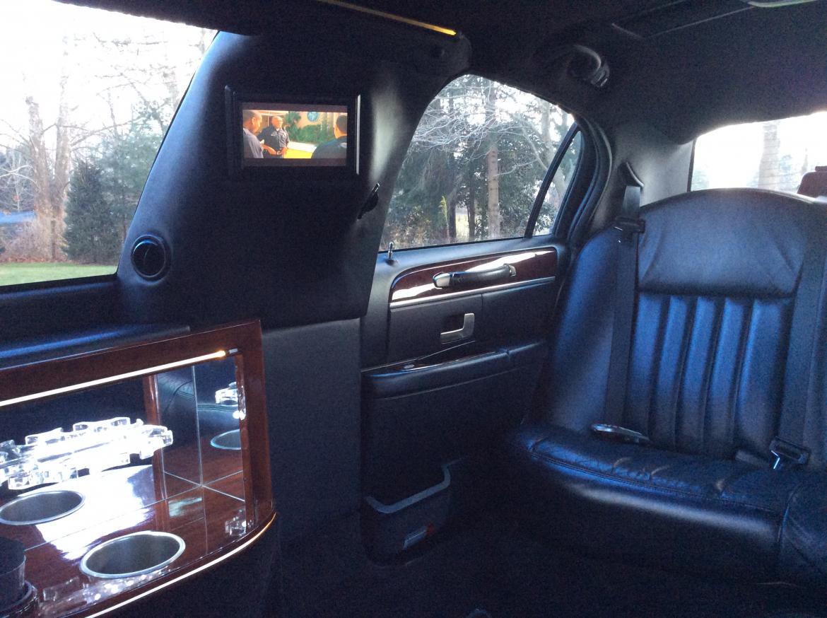 Limousine for Sale in Bordentown , NJ - Photo 15