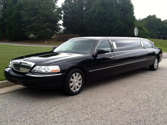 2004 Lincoln Lincoln Limousine for Sale in Trenton, NJ - Main Photo
