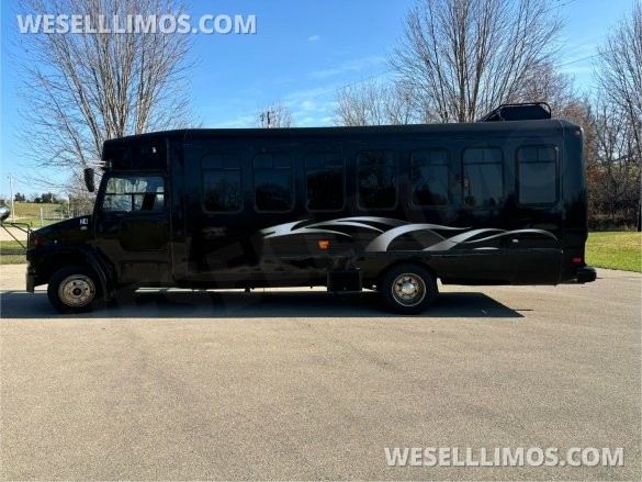 2004 Freightliner Bus Limo Bus for Sale in Kieler, WI - Main Photo