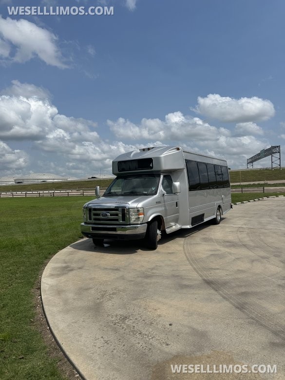 2009 Ford E-450 Limo Bus for Sale in houston, AL - Photo 3