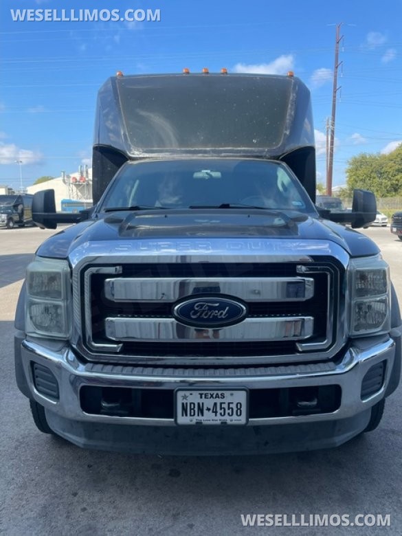 2015 Ford F450 Limo Bus for Sale in Austin, TX - Photo 2