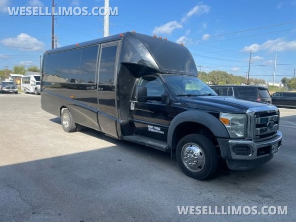 2015 Ford F450 Limo Bus for Sale in Austin, TX - Photo 3
