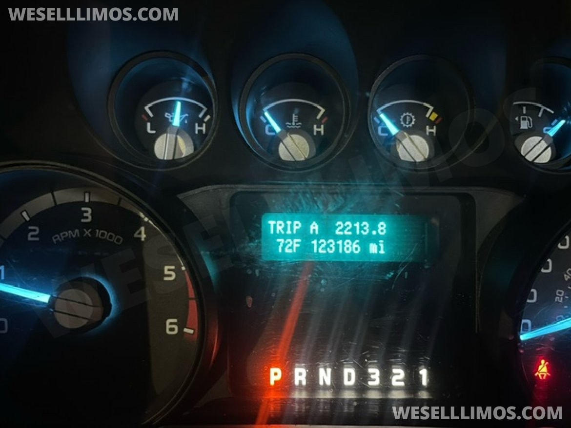Limo Bus for Sale in Austin, TX - Photo 8