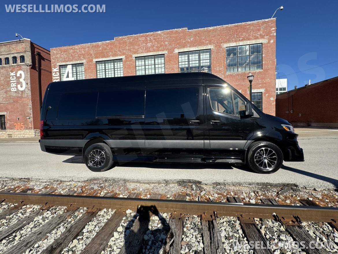 Sprinter for Sale in Sprinfield, MO - Photo 7