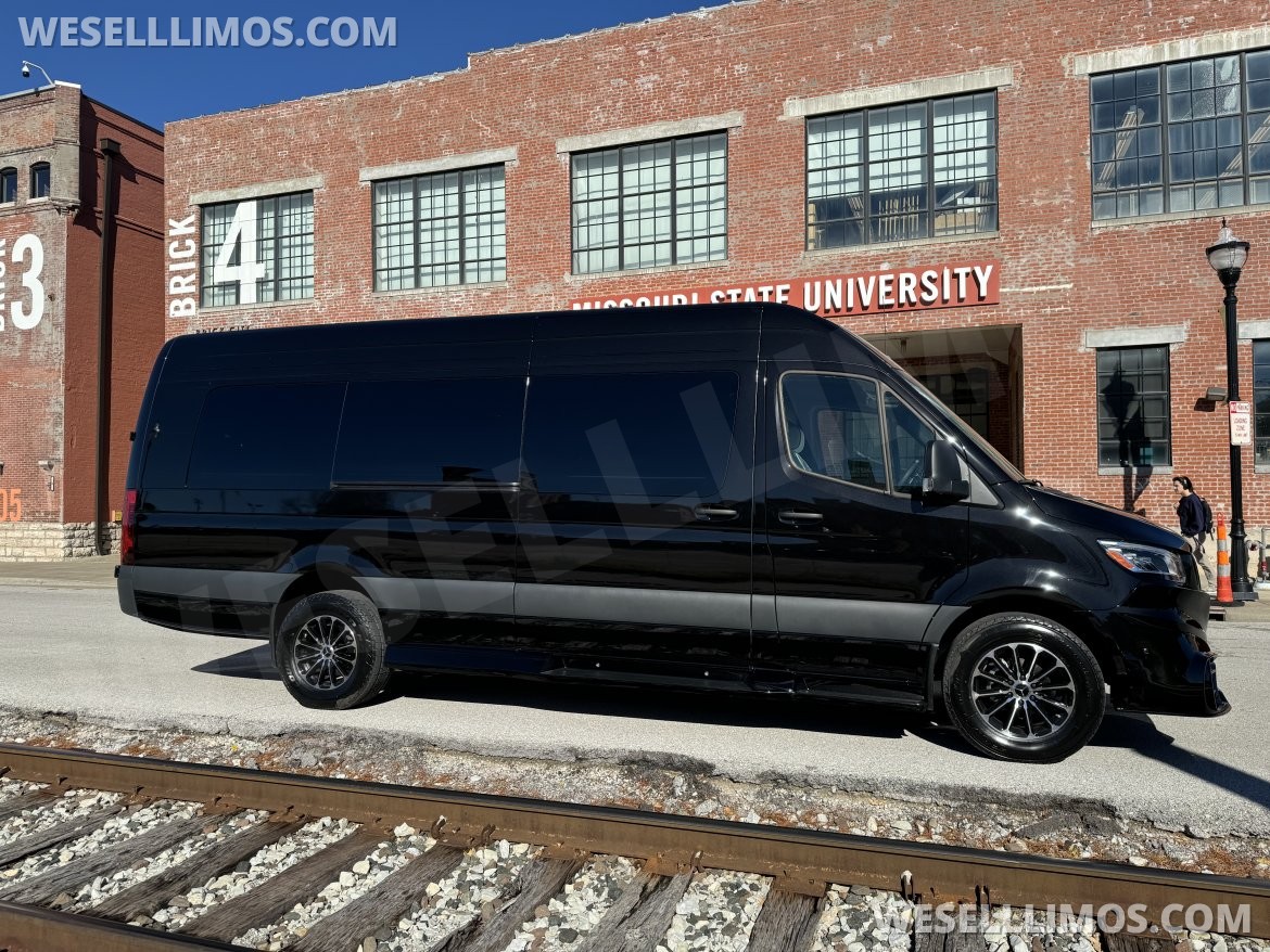 Sprinter for Sale in Sprinfield, MO - Photo 11