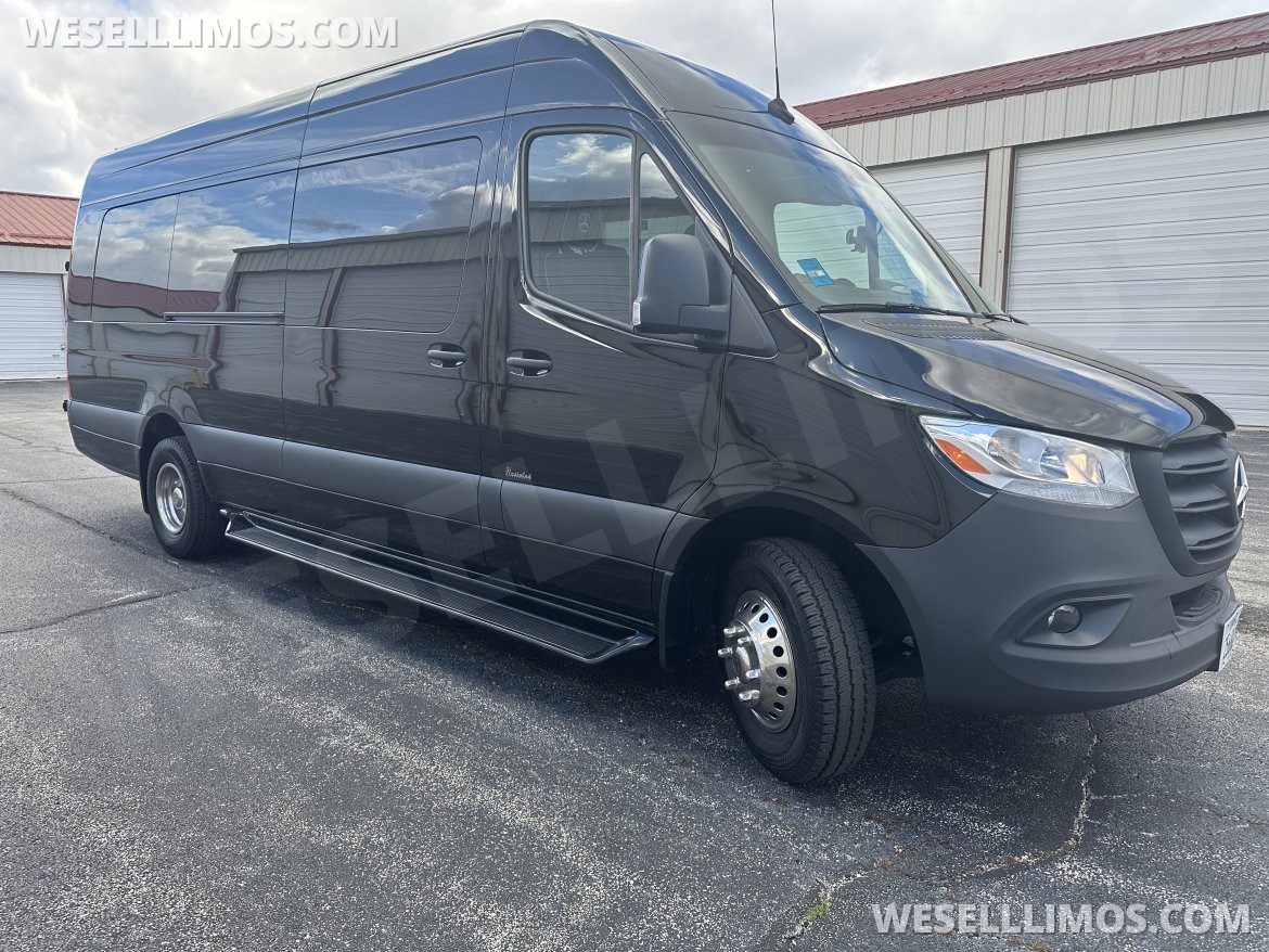 Sprinter for Sale in Machesney Park, IL - Photo 3