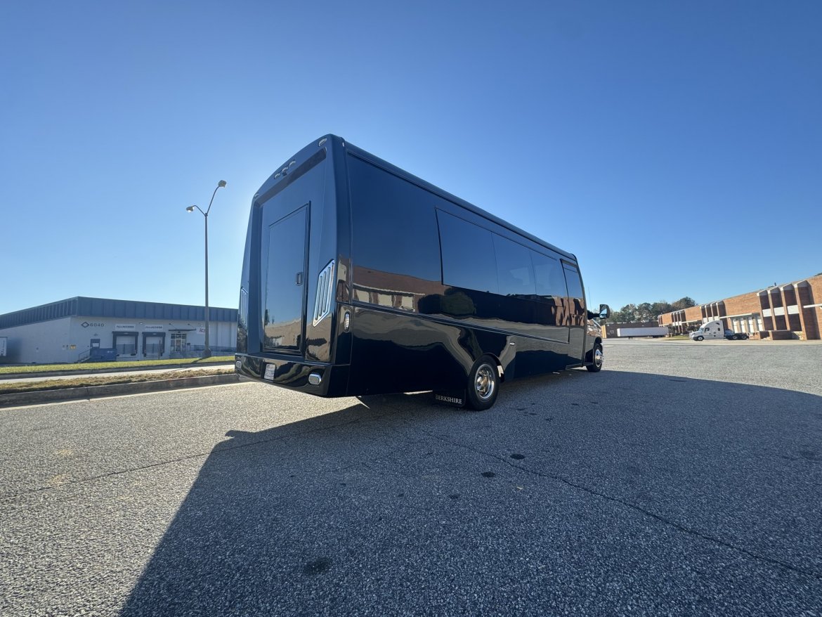 Executive Shuttle for Sale in Anaheim, CA - Photo 11