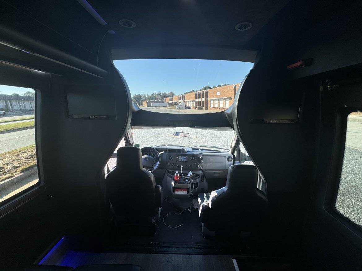 Executive Shuttle for Sale in Anaheim, CA - Photo 8