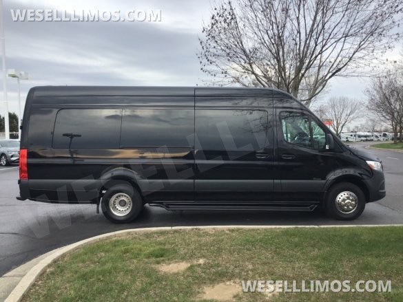 2019 Mercedes-Benz Sprinter Limousine for Sale in Troy, OH - Photo 3