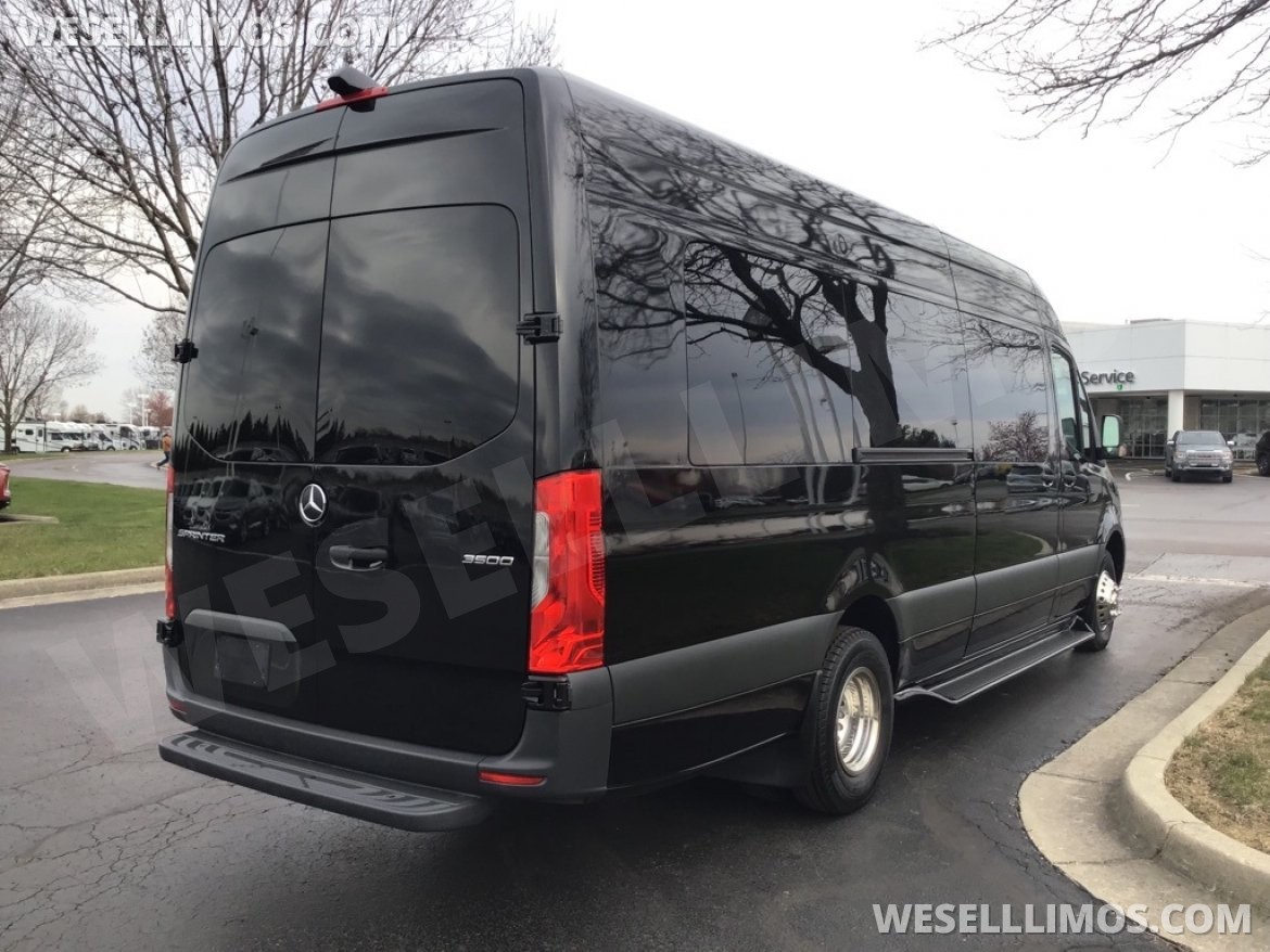 Limousine for Sale in Troy, OH - Photo 4