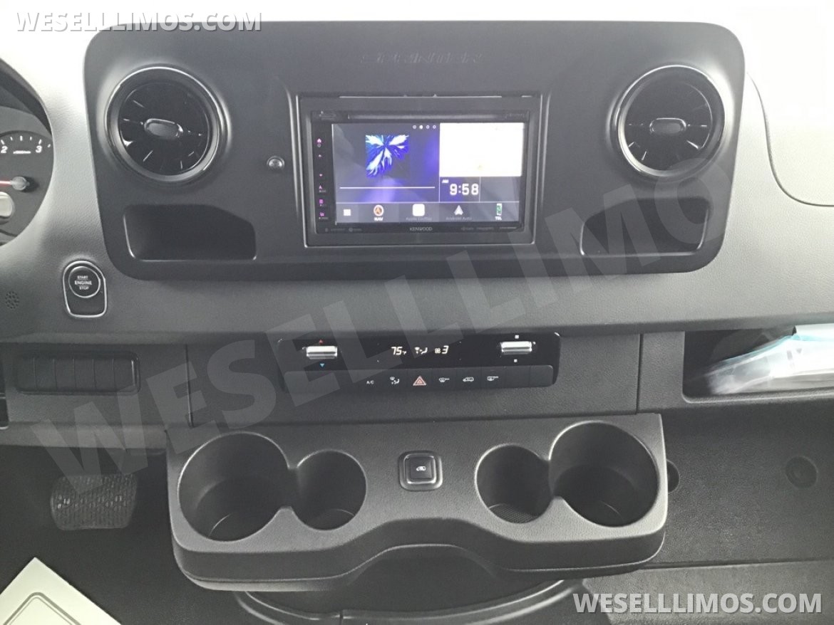 Limousine for Sale in Troy, OH - Photo 5