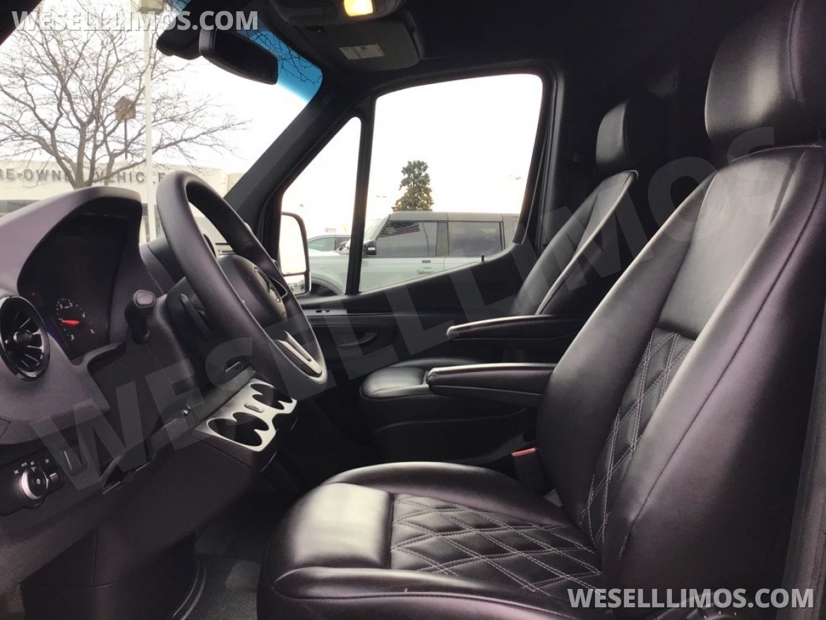 Limousine for Sale in Troy, OH - Photo 10