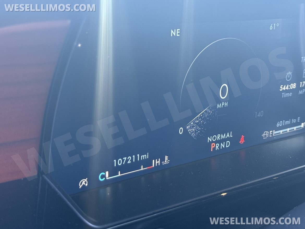 SUV for Sale in Phoenix, AZ - Photo 9