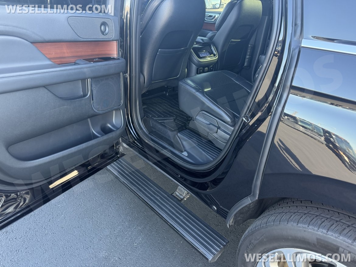 SUV for Sale in Phoenix, AZ - Photo 11