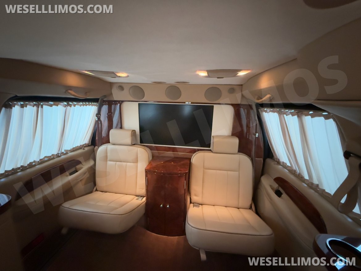 CEO SUV Mobile Office for Sale in Acworth, GA - Photo 9