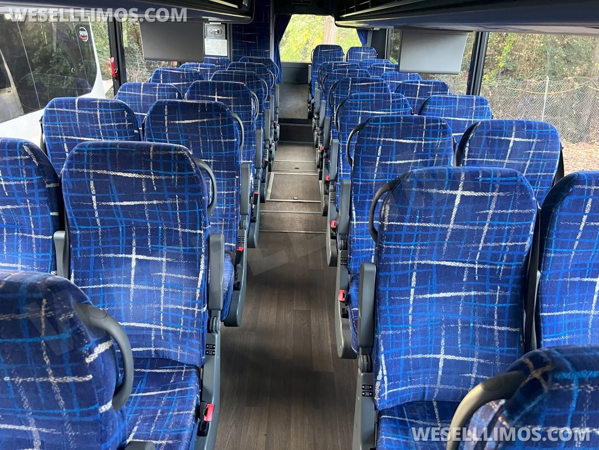 Motorcoach for Sale in Rockville, MD - Photo 6