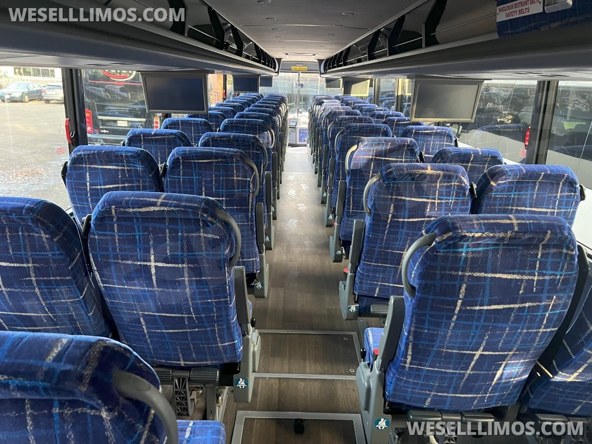 Motorcoach for Sale in Rockville, MD - Photo 7