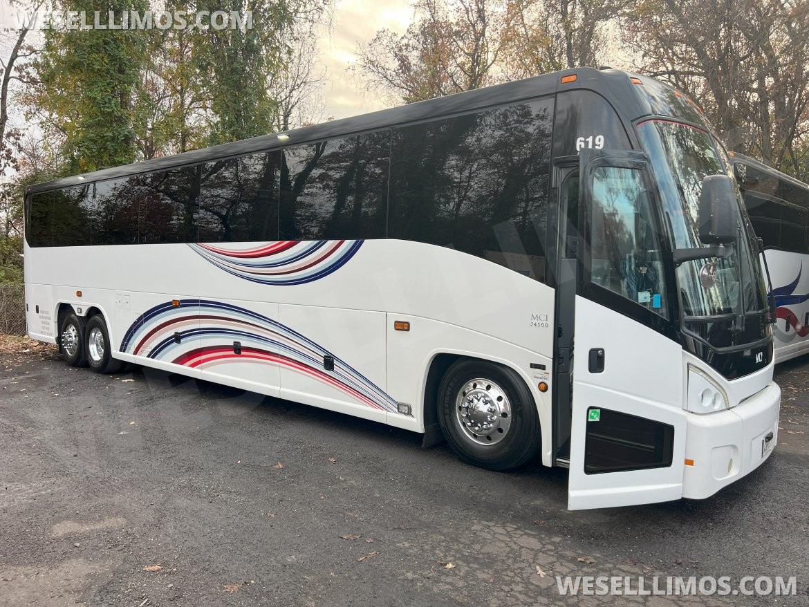Motorcoach for Sale in Rockville, MD - Main Photo