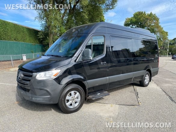 2021 Mercedes-Benz Sprinter Sprinter for Sale in Baldwin, NY - Photo 3