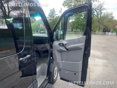 2017 Smartliner Mercedes-Benz Sprinter Sprinter - Sprinter for Sale in Baldwin, NY - Photo 20