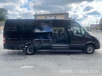 2017 Smartliner Mercedes-Benz Sprinter Sprinter - Sprinter for Sale in Baldwin, NY - Photo 26