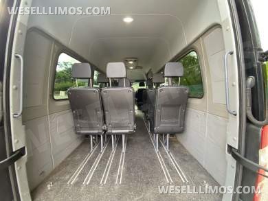 2017 Smartliner Mercedes-Benz Sprinter Sprinter - Sprinter for Sale in Baldwin, NY - Photo 32