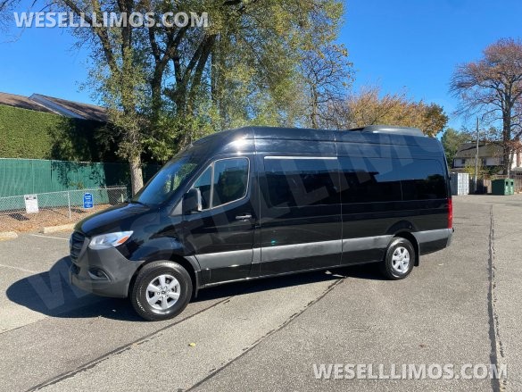 2022 Mercedes-Benz Sprinter Sprinter for Sale in Baldwin, NY - Photo 3