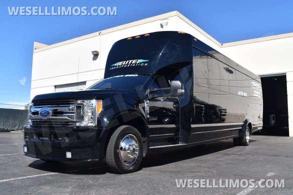 2017 Ford 550 SUPER DUTY Limo Bus for Sale in LAS VEGAS, NV - Main Photo