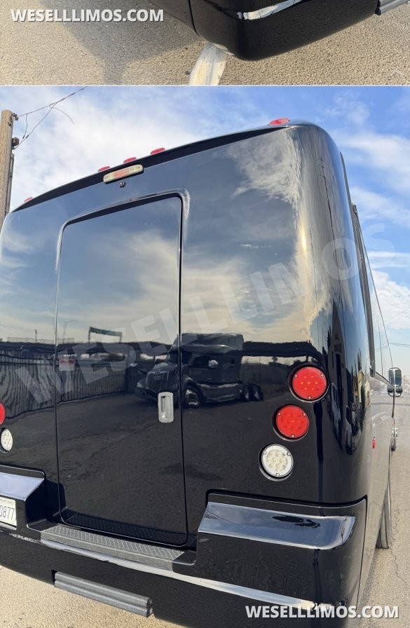 2020 Freightliner M2 Shuttle Bus for Sale in Laguna Niguel, CA - Photo 2